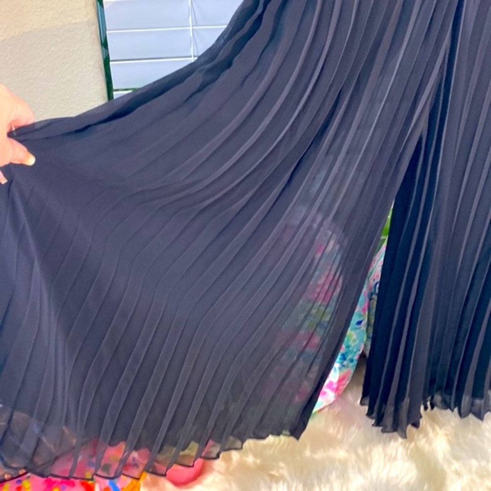 Chic Black Pleated Wide Leg Pants